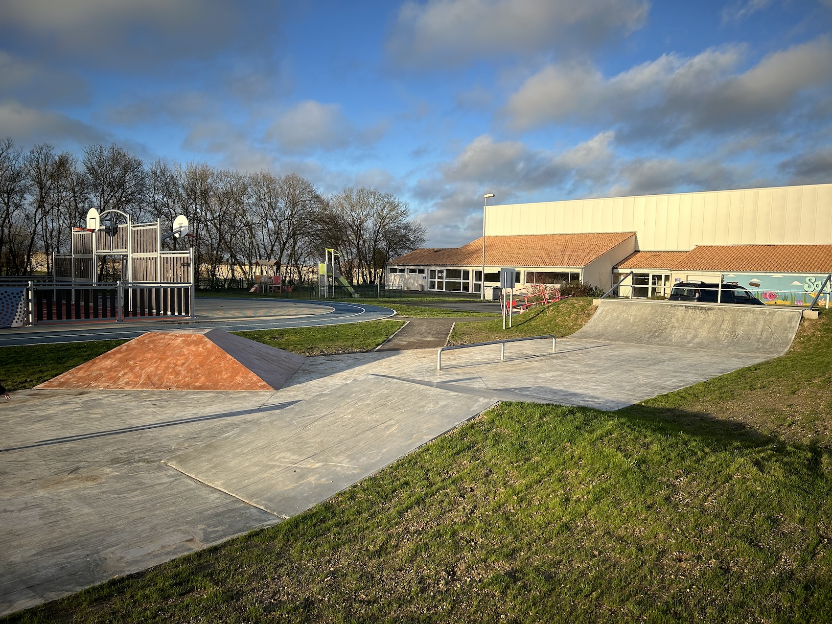 Saint-Jean-de-Liversay skatepark